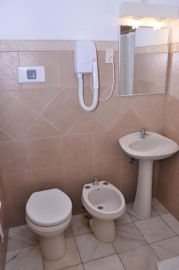 Hotel Del Norte Artigas Ngoại thất bức ảnh